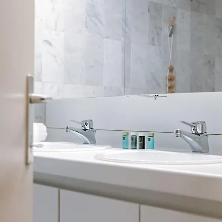 Huswell - Authentic With Terraces And Parking Appartement *